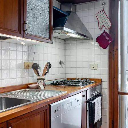 Visarno & Roomy Flat X6 With Parking *