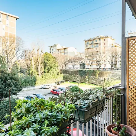 Visarno & Roomy Flat X6 With Parking شقة فلورنس