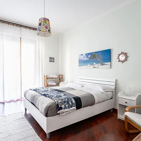 Visarno & Roomy Flat X6 With Parking *