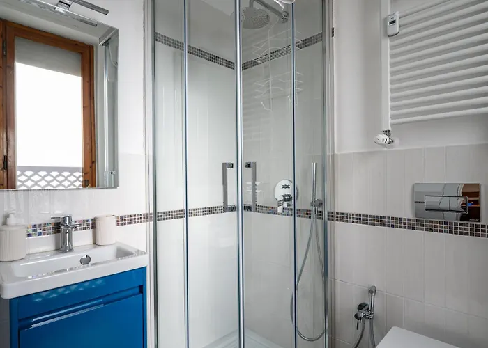 Apartament Guesthost - Visarno & Roomy Flat X6 With Parking