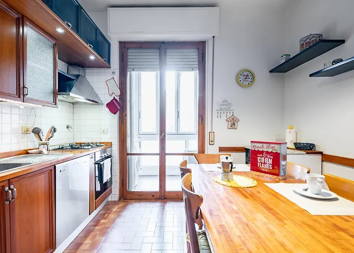 Apartament Guesthost - Visarno & Roomy Flat X6 With Parking *